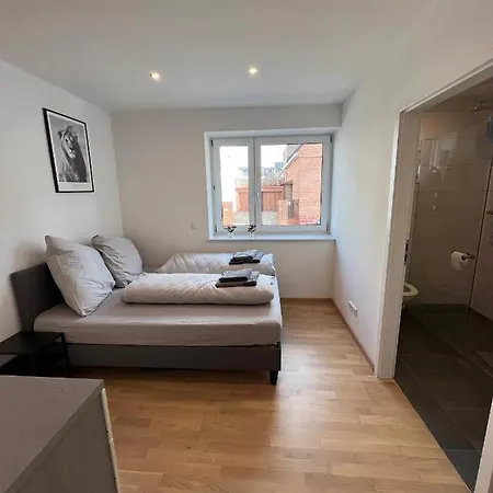 Gemuetliches Studio-Apartment In Karlsruhe Neureut - Naehe Uni-Kit-Messe, Fussbodenheizung, Regendusche, Waschmaschine, Stellplatz Exterior photo