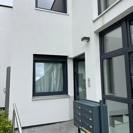 Gemuetliches Studio-Apartment In Karlsruhe Neureut - Naehe Uni-Kit-Messe, Fussbodenheizung, Regendusche, Waschmaschine, Stellplatz Exterior photo